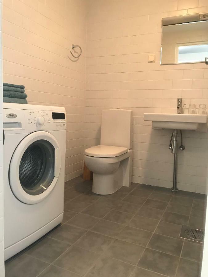 City Centre Studio In Design Quarter Close To Old Town & Harbor Appartement Tallinn Buitenkant foto